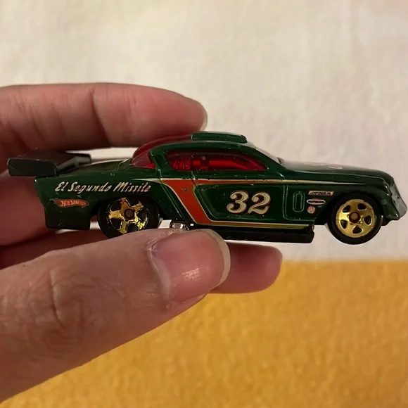 Miniature De Voiture Hot Wheels « At A Tude » – Occasion, Collector, Pour Les Fans De Petites Voitures